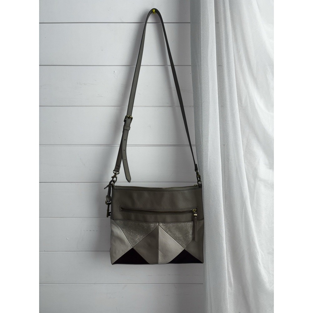 Fossil Fiona Large Leather Crossbody Purse‎ Adjustable Strap Cow Hide Bag